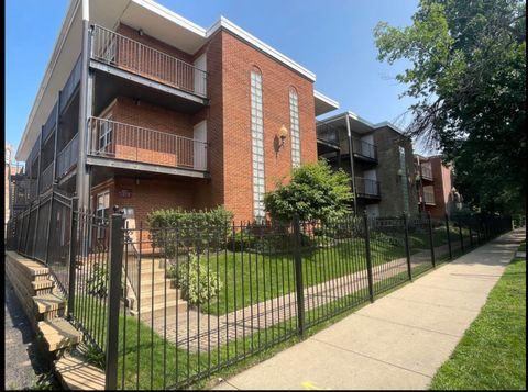 4547 N Dover Street 2H Chicago IL 60640