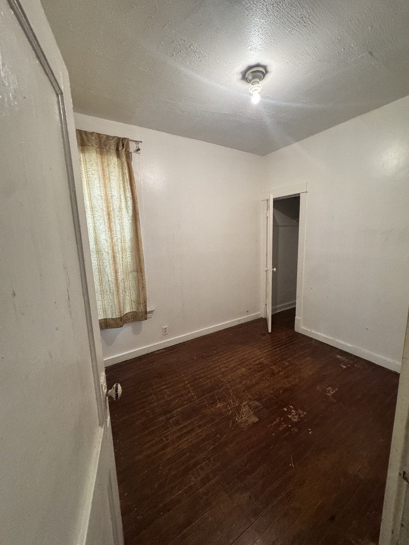 5246 W Congress Parkway