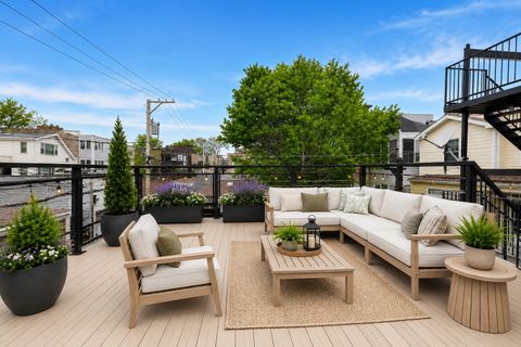 Tiny photo for 2031 W Augusta Boulevard #1, Chicago, IL 60622 (MLS # 12640427)