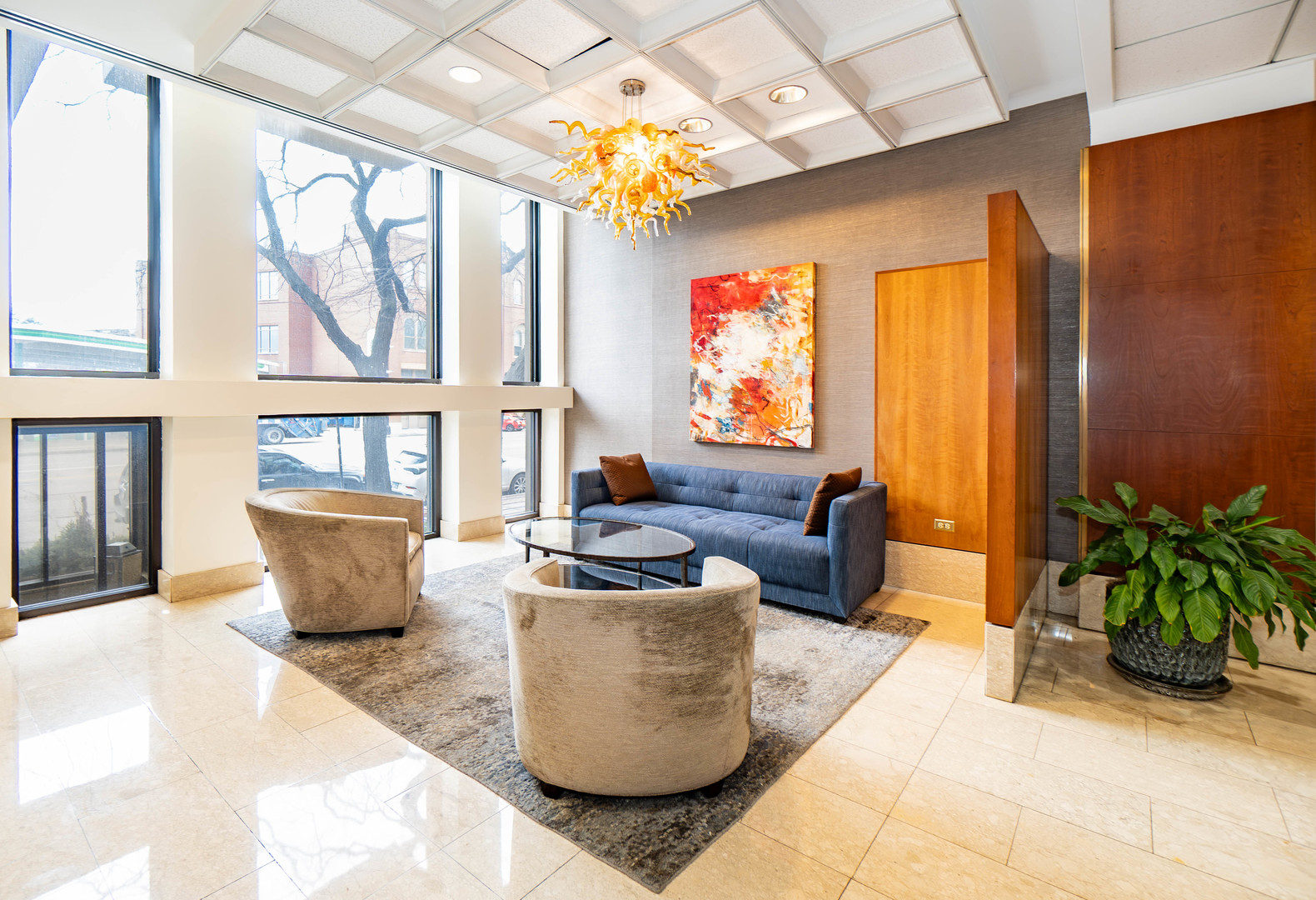 1660 N La Salle Drive 811