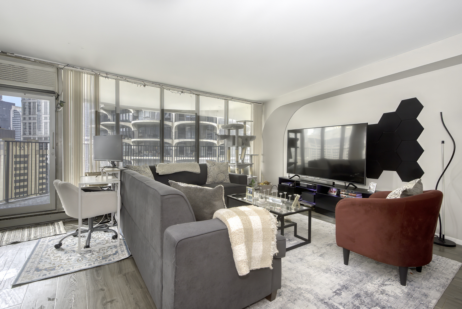 300 N State Street 2535