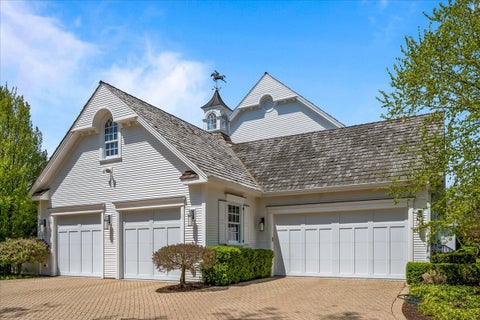 Tiny photo for 2220 Churchill Circle, Libertyville, IL 60048 (MLS # 12586195)