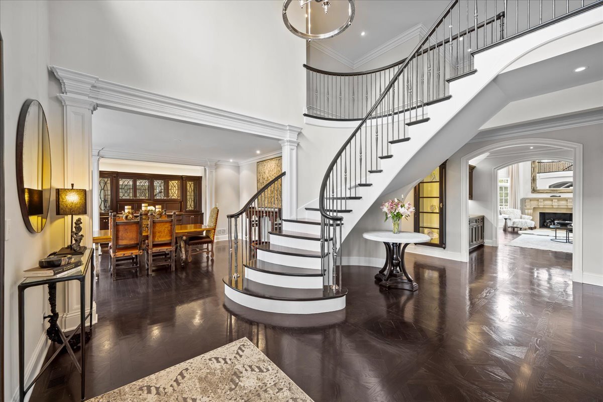 2220 Churchill Circle