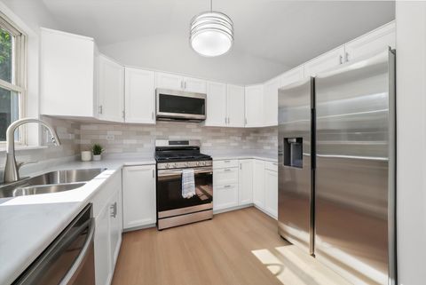 Tiny photo for 2108 Aspen Drive, Woodstock, IL 60098 (MLS # 12438699)