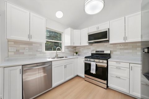 Tiny photo for 2108 Aspen Drive, Woodstock, IL 60098 (MLS # 12438699)
