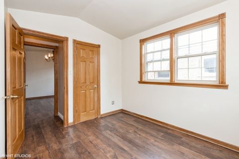 Tiny photo for 6846 N Dowagiac Avenue, Chicago, IL 60646 (MLS # 12500660)