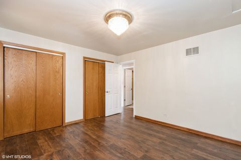Tiny photo for 6846 N Dowagiac Avenue, Chicago, IL 60646 (MLS # 12500660)