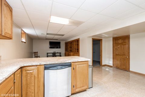 Tiny photo for 6846 N Dowagiac Avenue, Chicago, IL 60646 (MLS # 12500660)