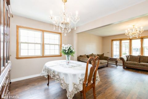 Tiny photo for 6846 N Dowagiac Avenue, Chicago, IL 60646 (MLS # 12500660)