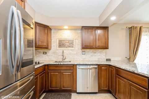 Tiny photo for 6846 N Dowagiac Avenue, Chicago, IL 60646 (MLS # 12500660)