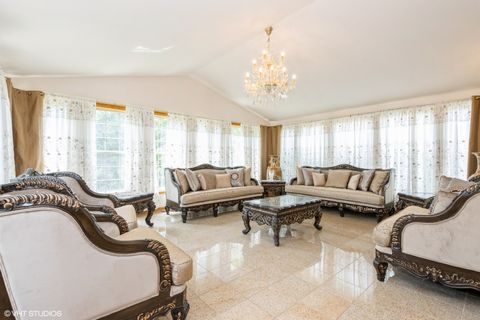 Tiny photo for 6846 N Dowagiac Avenue, Chicago, IL 60646 (MLS # 12500660)