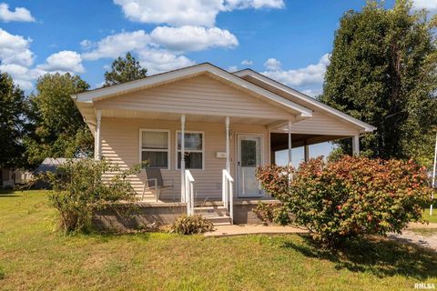 Photo of 902 N TAFT Street, Marion, IL 62959 (MLS # QC4268105)