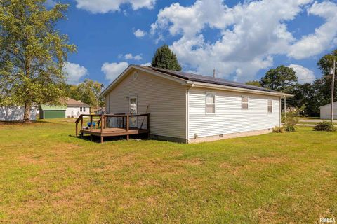 Tiny photo for 902 N TAFT Street, Marion, IL 62959 (MLS # QC4268105)