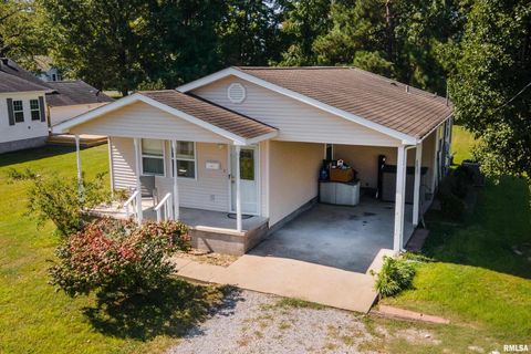Tiny photo for 902 N TAFT Street, Marion, IL 62959 (MLS # QC4268105)