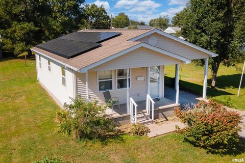 Tiny photo for 902 N TAFT Street, Marion, IL 62959 (MLS # QC4268105)