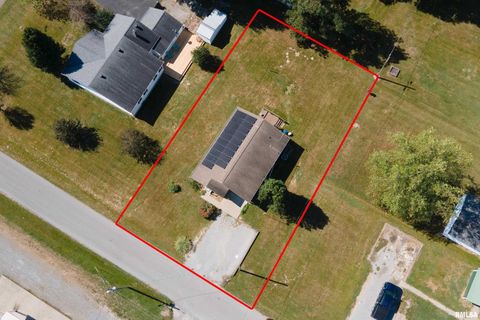 Tiny photo for 902 N TAFT Street, Marion, IL 62959 (MLS # QC4268105)