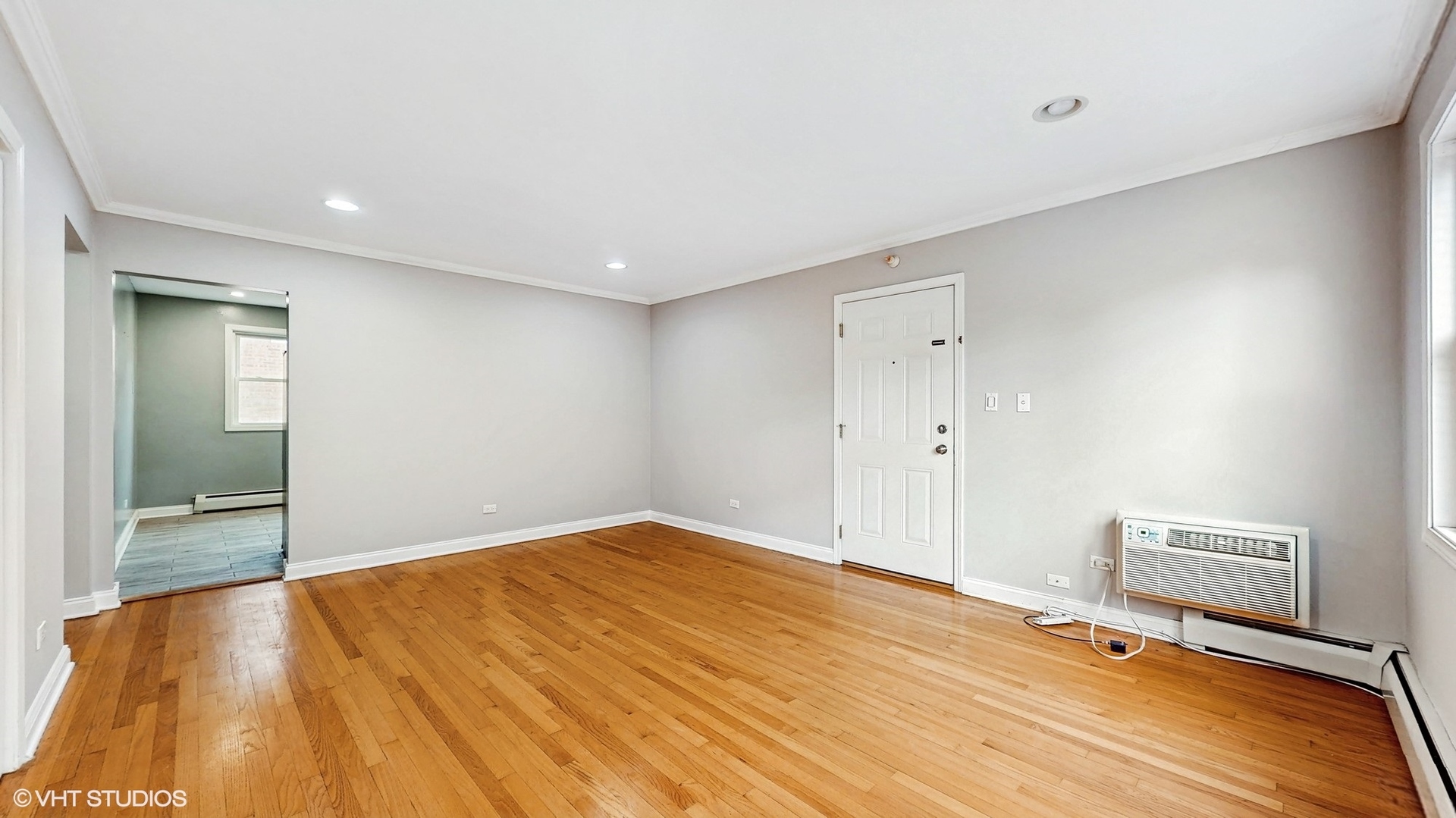 4629 Main Street 2A