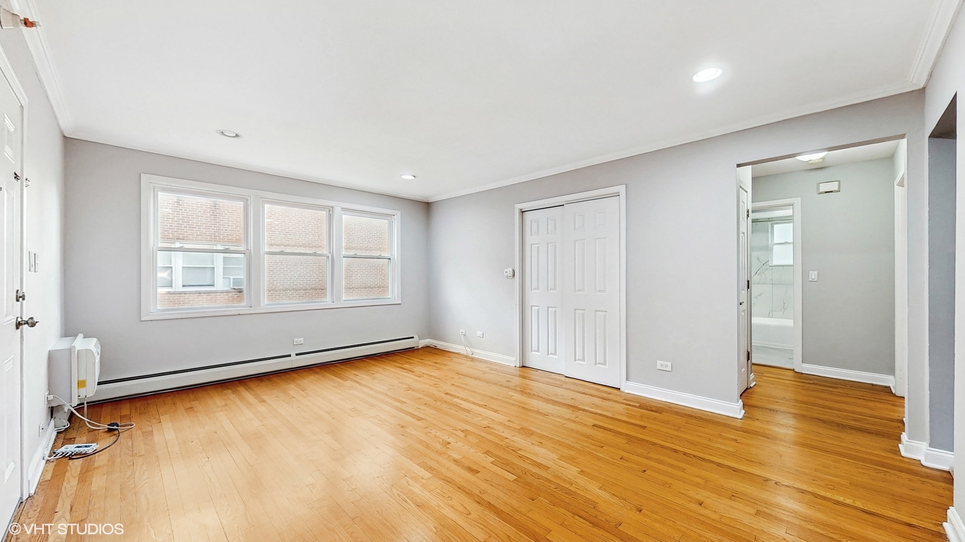 4629 Main Street 2A