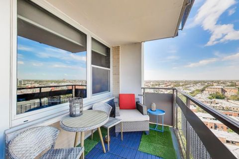 Tiny photo for 555 W CORNELIA Avenue #1711, Chicago, IL 60657 (MLS # 12491038)