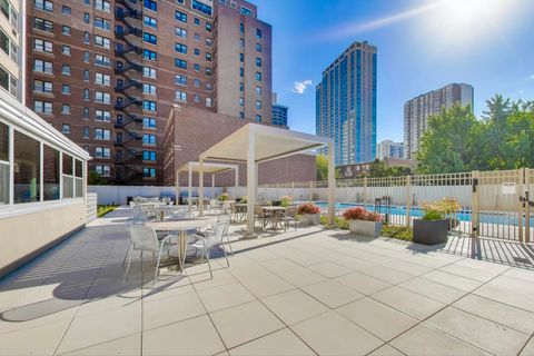 Tiny photo for 555 W CORNELIA Avenue #1711, Chicago, IL 60657 (MLS # 12491038)