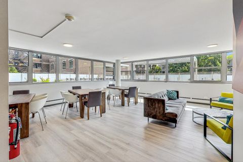 Tiny photo for 555 W CORNELIA Avenue #1711, Chicago, IL 60657 (MLS # 12491038)