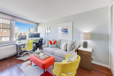 Tiny photo for 555 W CORNELIA Avenue #1711, Chicago, IL 60657 (MLS # 12491038)