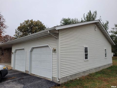 Tiny photo for 469 E MAIN Street, Radom, IL 62876 (MLS # EB460573)