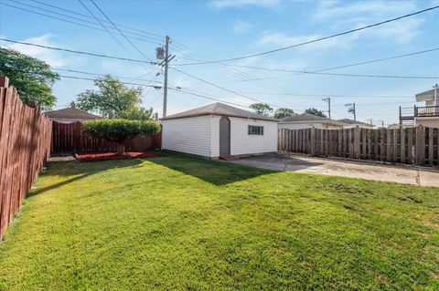 Tiny photo for 1815 N 22nd Avenue, Melrose Park, IL 60160 (MLS # 12488380)