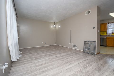 Tiny photo for 38169 N North Shore Avenue, Beach Park, IL 60087 (MLS # 12542170)