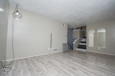 Tiny photo for 38169 N North Shore Avenue, Beach Park, IL 60087 (MLS # 12542170)