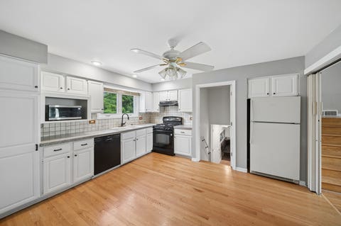 Tiny photo for 17W320 Scheel Drive, Willowbrook, IL 60527 (MLS # 12679062)