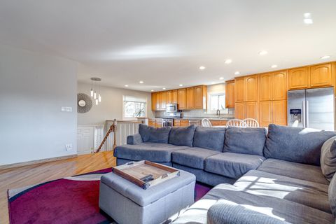 Tiny photo for 2325 Bayside Drive, Hanover Park, IL 60133 (MLS # 12555954)