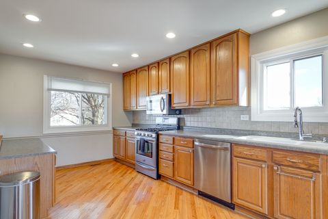 Tiny photo for 2325 Bayside Drive, Hanover Park, IL 60133 (MLS # 12555954)