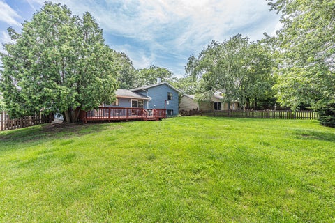 Tiny photo for 2504 W Fairview Lane, McHenry, IL 60051 (MLS # 12723648)