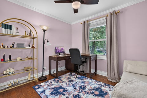 Tiny photo for 2S465 Barclay Place, Glen Ellyn, IL 60137 (MLS # 12734859)