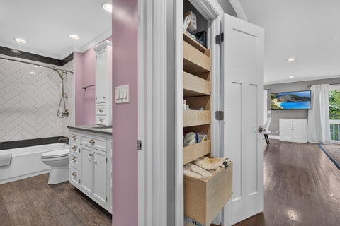 Tiny photo for 2S465 Barclay Place, Glen Ellyn, IL 60137 (MLS # 12734859)