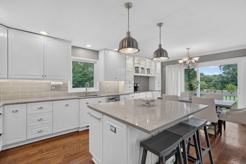 Tiny photo for 2S465 Barclay Place, Glen Ellyn, IL 60137 (MLS # 12734859)