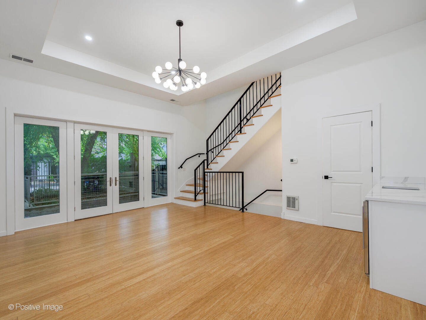 842 N Wolcott Avenue 4