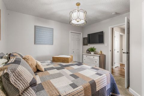 Tiny photo for 401 Cedar Drive, Clinton, IL 61727 (MLS # 12627492)