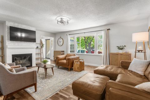 Tiny photo for 401 Cedar Drive, Clinton, IL 61727 (MLS # 12627492)