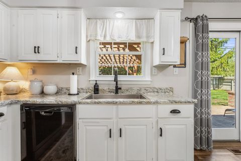 Tiny photo for 401 Cedar Drive, Clinton, IL 61727 (MLS # 12627492)