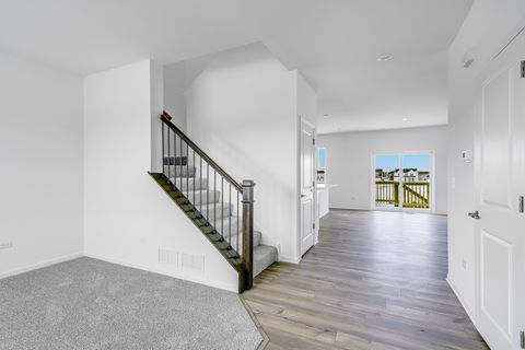 Tiny photo for 423 Hathaway Lane, Oswego, IL 60543 (MLS # 12556332)