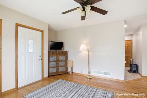 Tiny photo for 10004 W Nippersink Drive, Richmond, IL 60071 (MLS # 12630057)