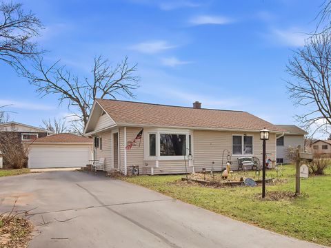 Photo of 10004 W Nippersink Drive, Richmond, IL 60071 (MLS # 12630057)
