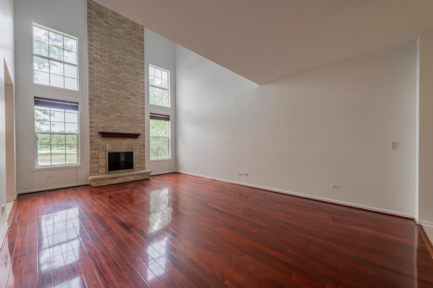1226 Bradley Circle