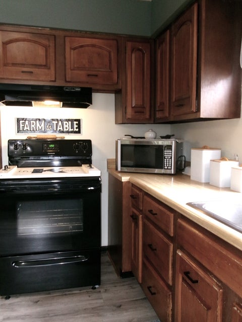 Tiny photo for 609 Elm Street, Carmi, IL 62821 (MLS # 12731886)