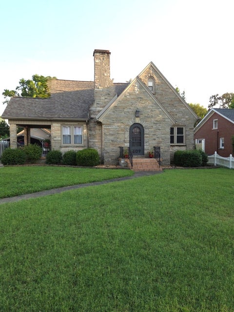 Tiny photo for 609 Elm Street, Carmi, IL 62821 (MLS # 12731886)