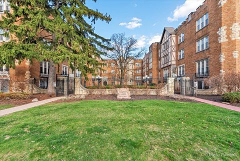 Photo of 10937 S Longwood Drive #2, Chicago, IL 60643 (MLS # 12605673)