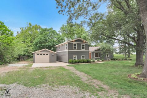 Tiny photo for 5559 E Boy Scout Road, St. Anne, IL 60964 (MLS # 12666156)