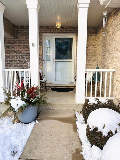 Tiny photo for 11534 Lake Shore Drive, Orland Park, IL 60467 (MLS # 12530598)